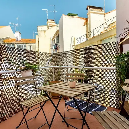 Whome | Graca Hippie Chic Apartment Lisbon